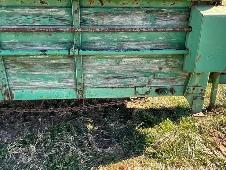 john-deere-manure-spreader-image-31