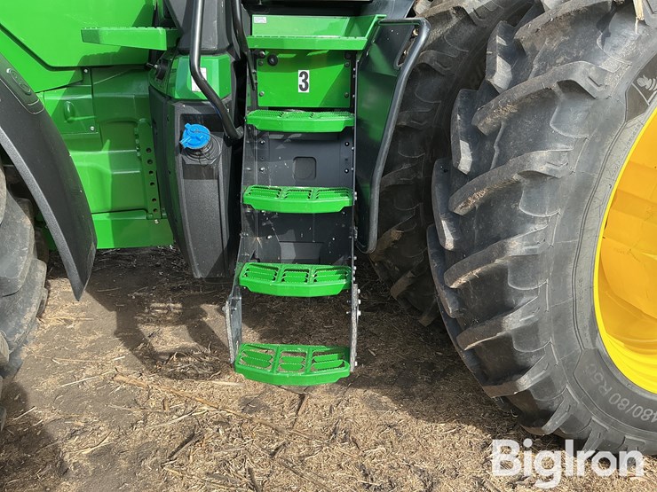 2024-john-deere-8r-370-image-9