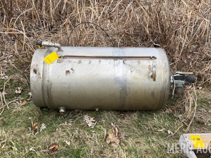 stainless-steel-tank-image-1