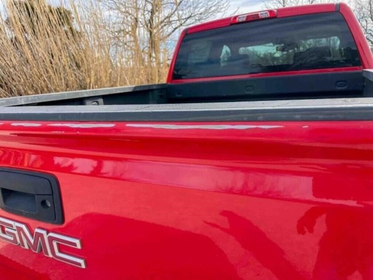 2016-gmc-2500-image-16