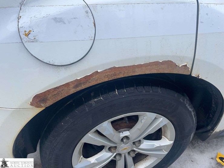 2015-chevrolet-equinox-image-24