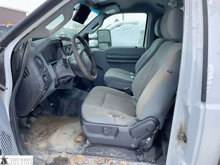 2012-ford-f450-image-10