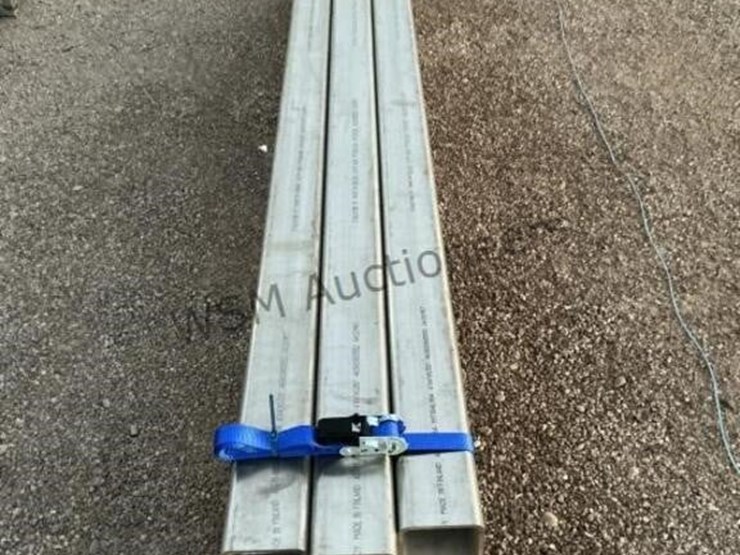 stainless-steel-tubing-4in-x-4in-x-.250-x-90in-image-4