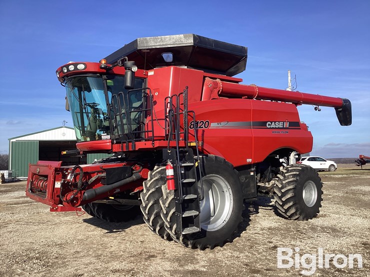 2012-case-ih-8120-image-1