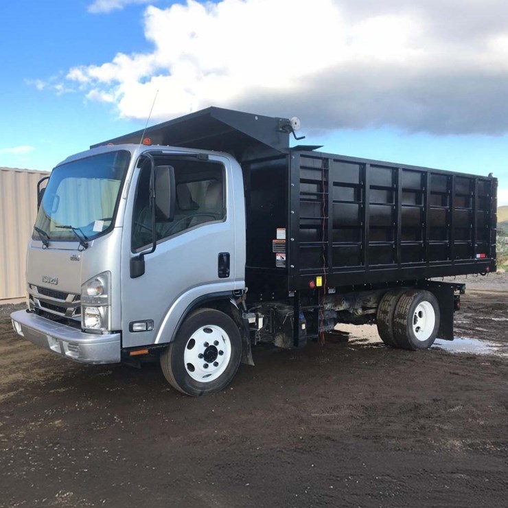 2019 ISUZU NRR