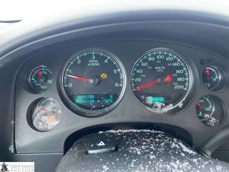 2012-chevrolet-silverado-1500-image-14