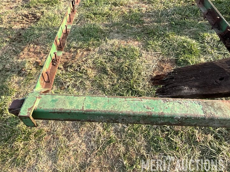 john-deere-implement-trailer-image-32