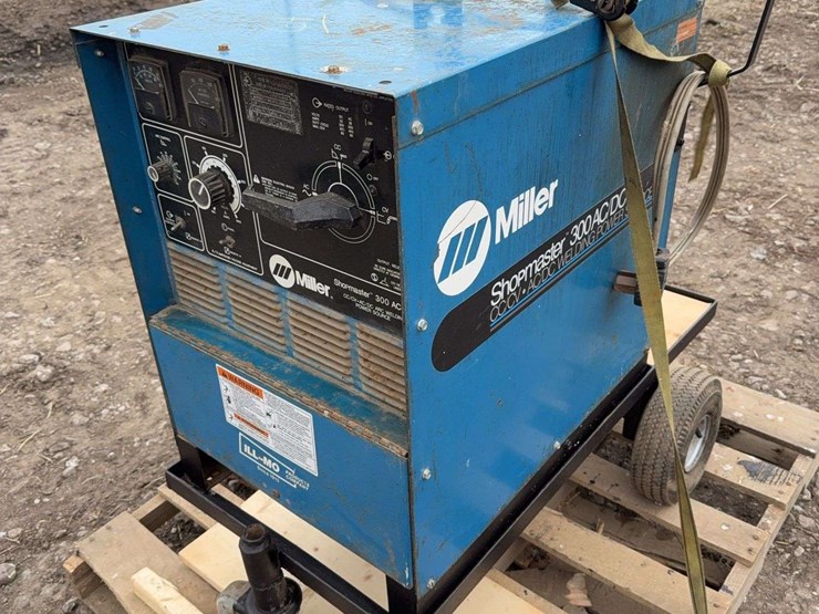 miller-shopmaster-300ac/dc-welder,-works-great,-with-wire-feed-and-leads-image-13