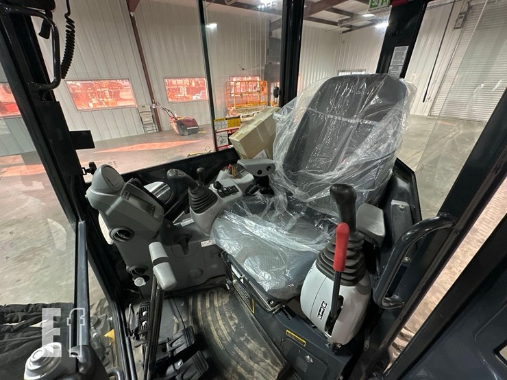 deere-35-p-tier-image-15