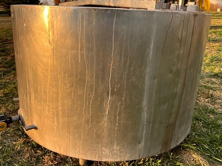 chester-jensen-company-500-stainless-steel-tank-image-6