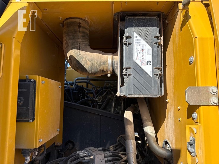 2022-xcmg-xe210u-image-26