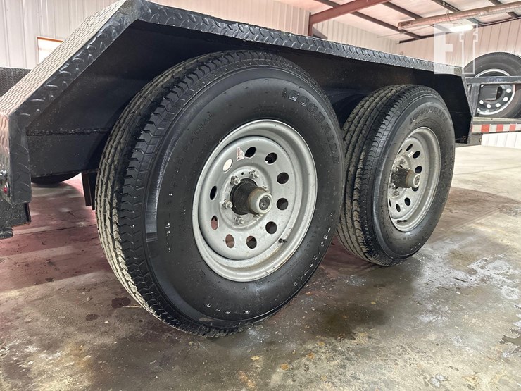16-ft-x-7-ft-tandem-axle-equipment-trailer-image-15