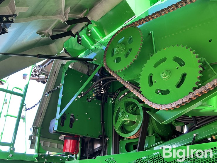 2025-john-deere-s7-800-image-11