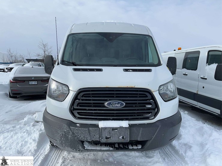 2016-ford-transit-image-2