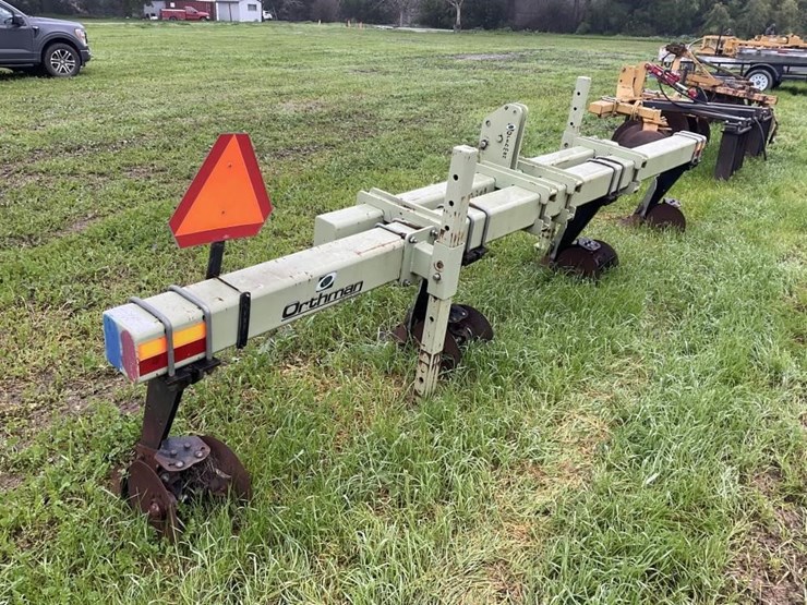 (offsite)-orthman-3-pt-3-row-60"-furrow-bar-image-5