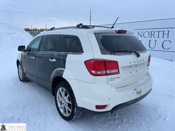 2014-dodge-journey-image-3