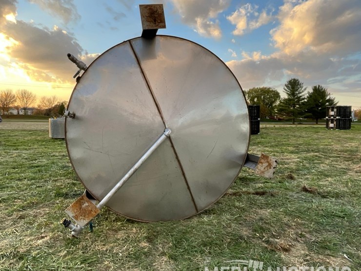 precision-tank-and-eq.-co-stainless-steel-tank-image-4