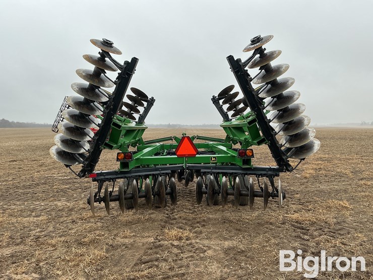 1990-john-deere-630-image-6