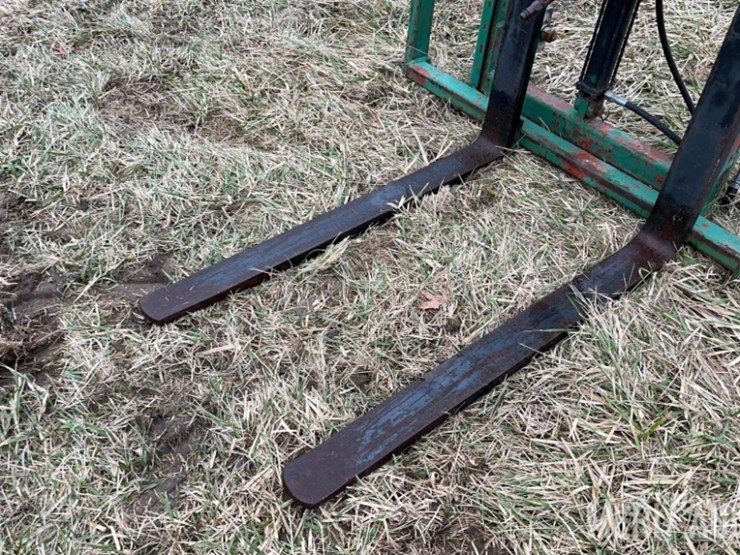 3pt.-forklift-image-2