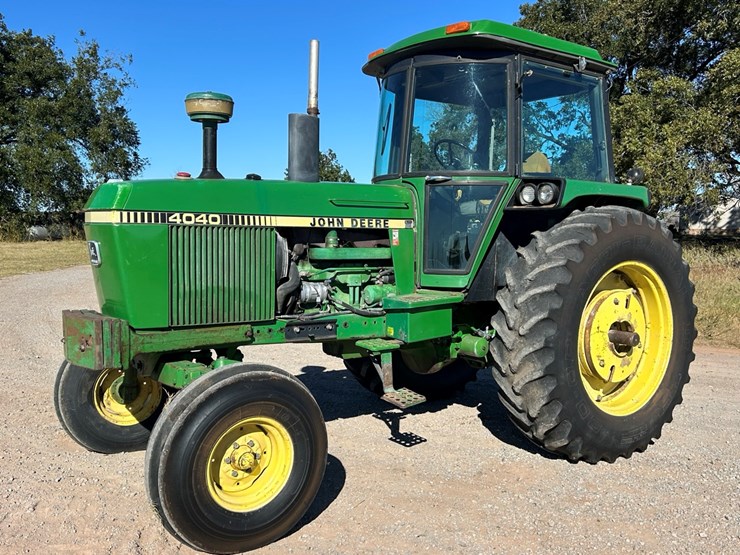 1982-john-deere-4040-image-1