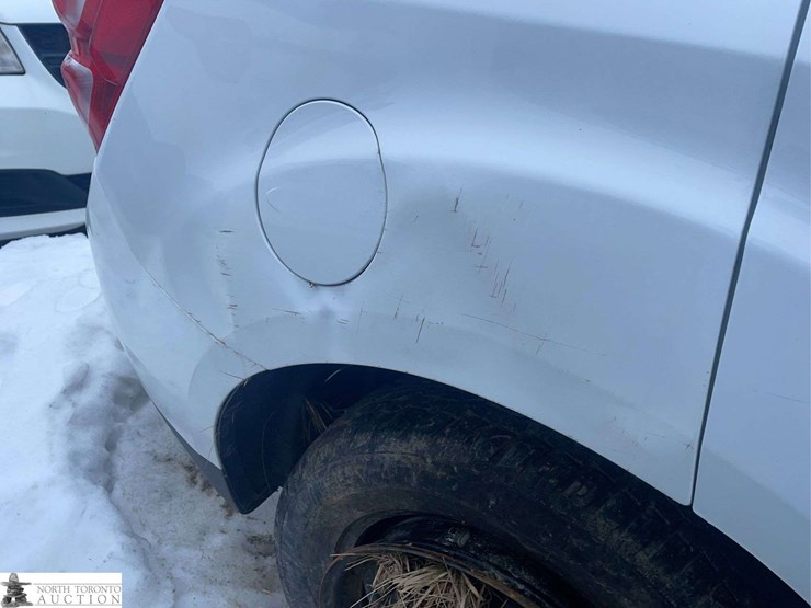 2017-chevrolet-equinox-image-35