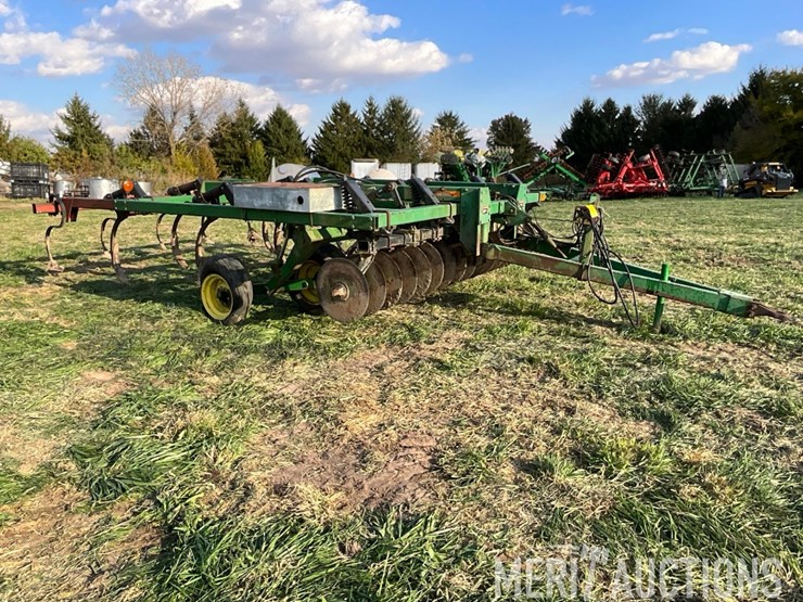 john-deere-714-image-6