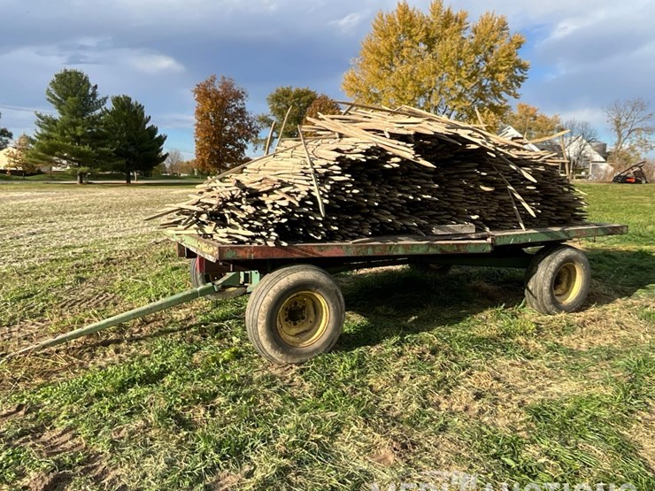 hay-rack-on-john-deere-running-gear-image-1