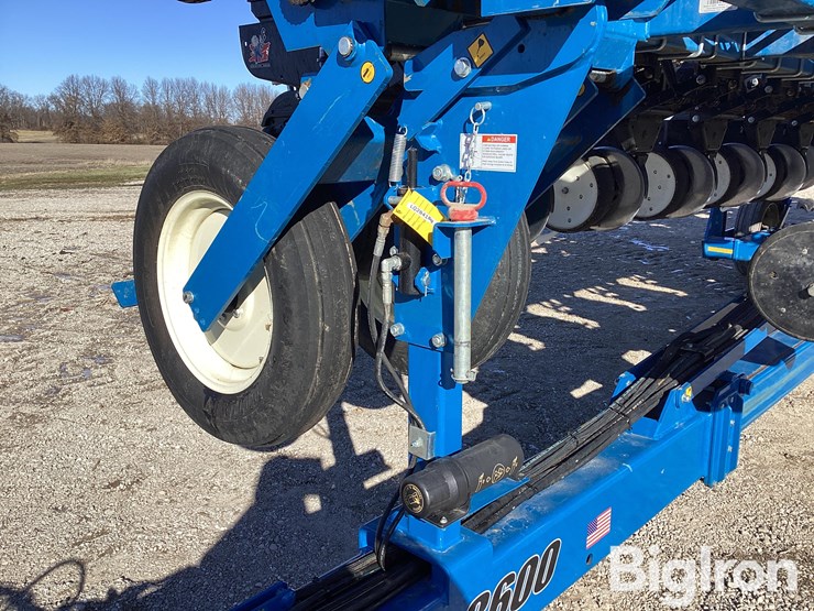 2017-kinze-3600-image-18