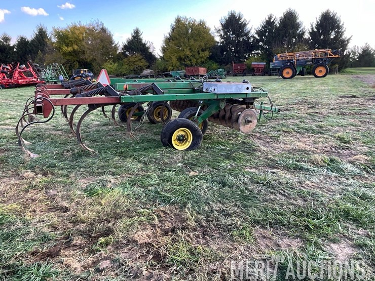 john-deere-714-image-5