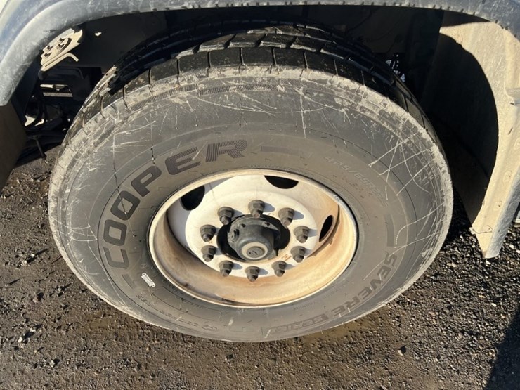 2014-vactor-2100-image-10