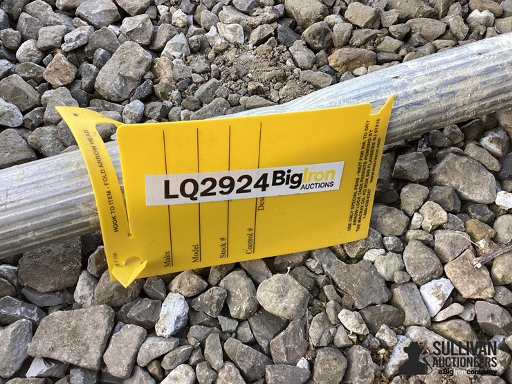 16'-aluminum-ladder-image-13