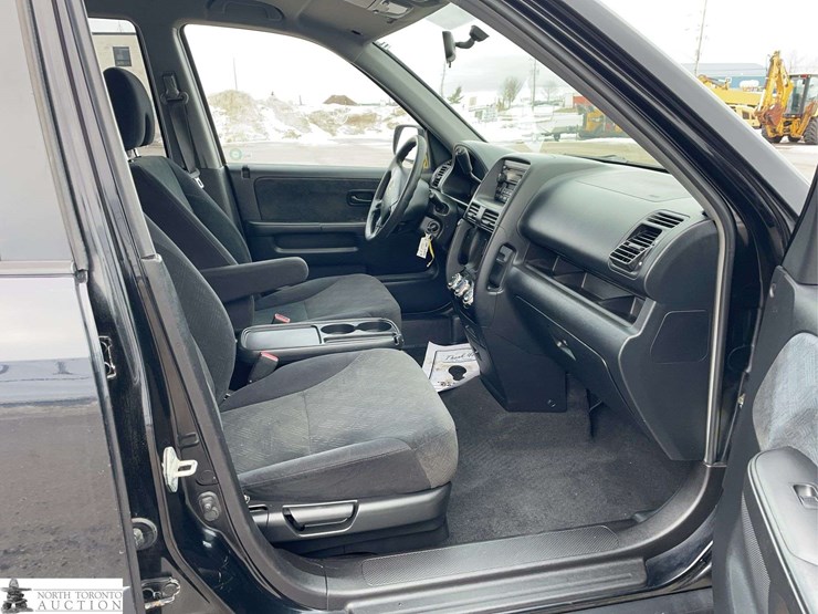 2005-honda-crv-image-23