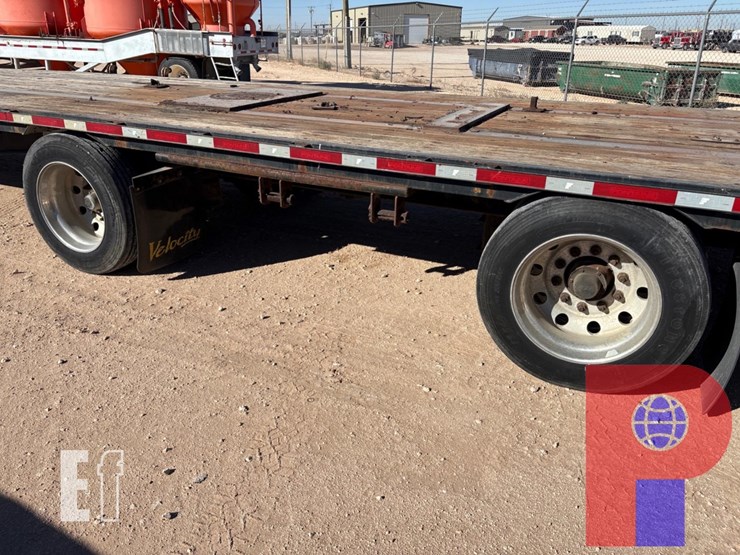 2013-fontaine-step-deck-image-7