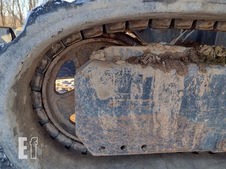 2013-deere-35d-image-31