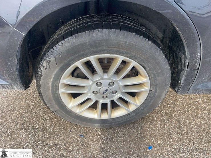 2013-ford-flex-image-22