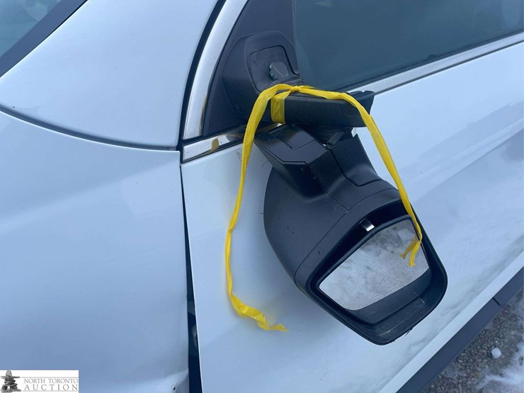 2017-chevrolet-equinox-image-28