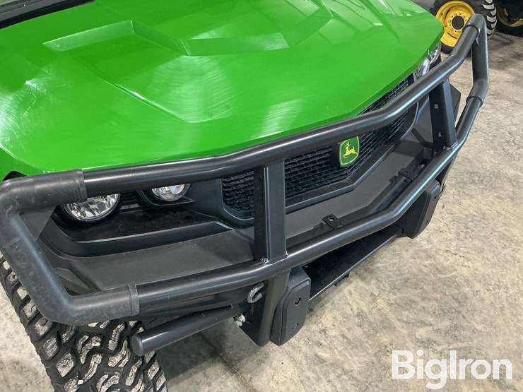 2023-john-deere-gator-image-10
