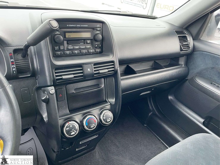 2005-honda-crv-image-15