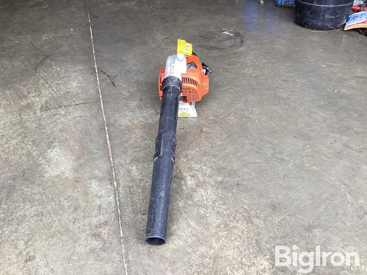 stihl-bg-56c-leaf-blower-image-2