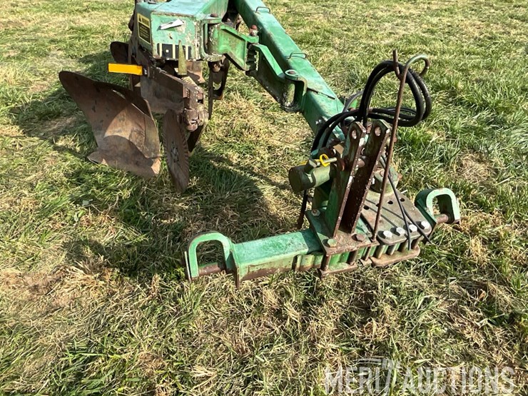 john-deere-2810-image-11