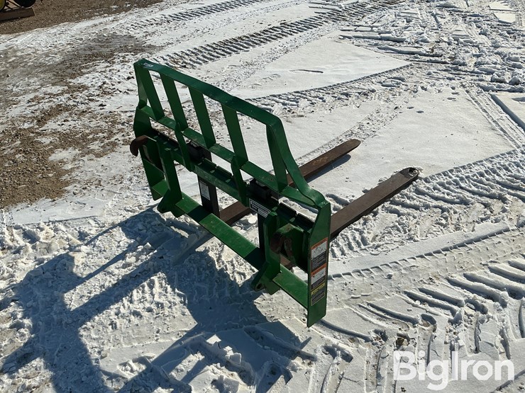 2013-frontier-4'-euro-mount-pallet-forks-image-5