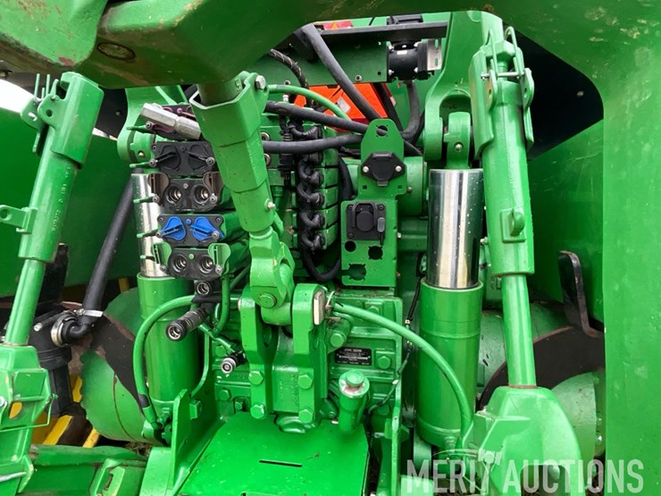 2010-john-deere-8345rt-image-22