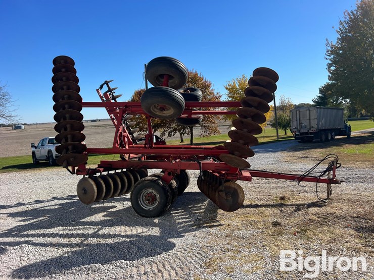 case-ih-3950-image-4