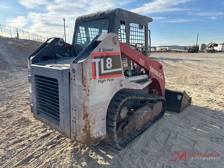 2016-takeuchi-tl8-image-2