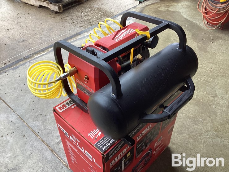 milwaukee-m18-air-compressor-image-12