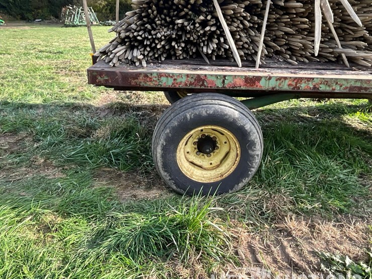 hay-rack-on-john-deere-running-gear-image-24