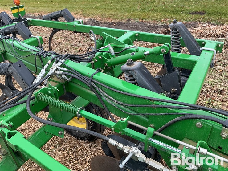 2010-john-deere-714-image-14