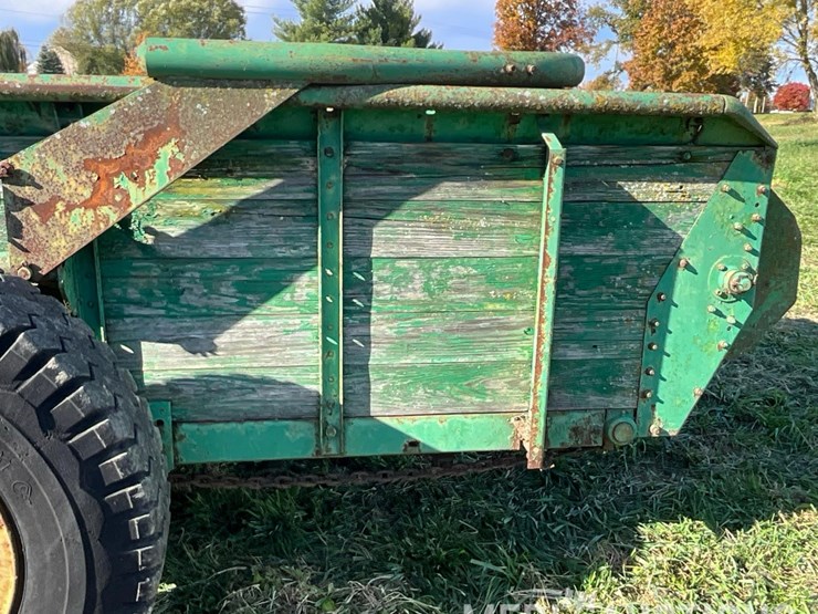john-deere-manure-spreader-image-38