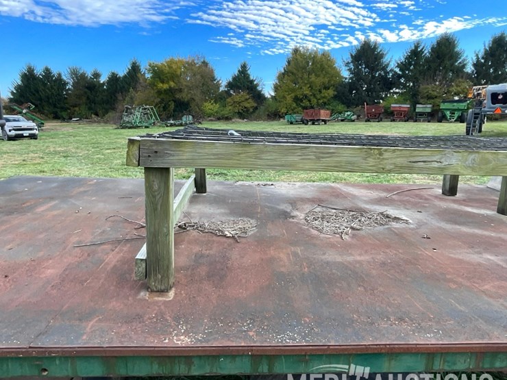 20ft.-hay-rack-with-steel-deck-image-30