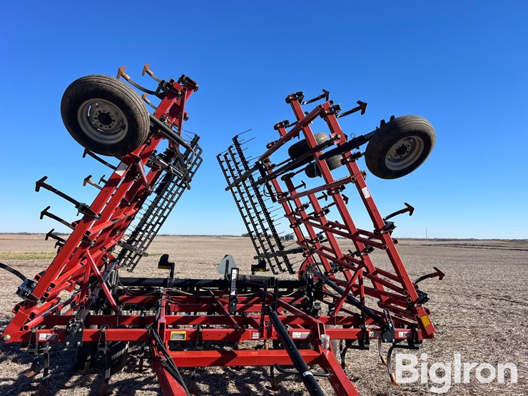 2014-case-ih-200-image-17